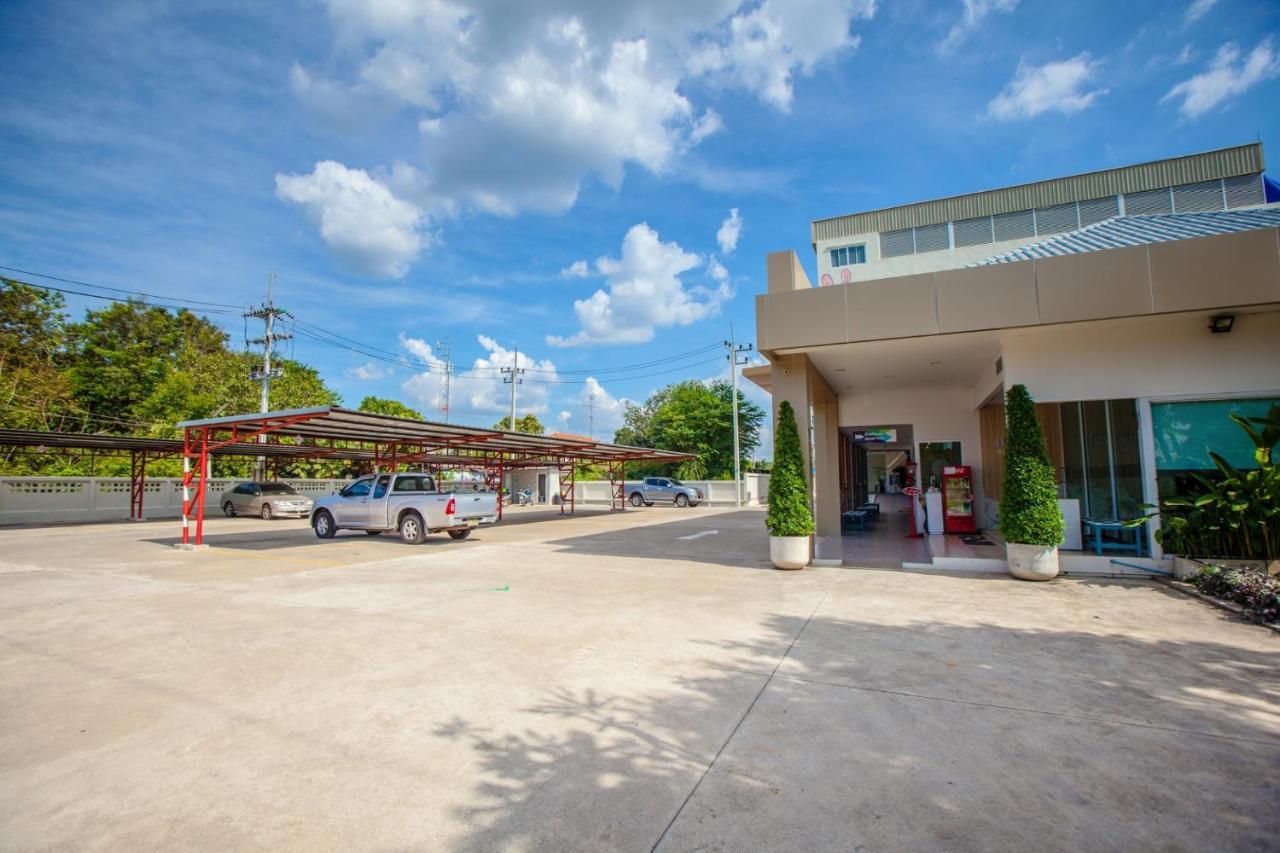 iRabbit Hotel Pracsinburi Kültér fotó